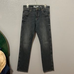 Men’s Wrangler Retro Slim Fit Straight Leg Jeans. Size 30x36